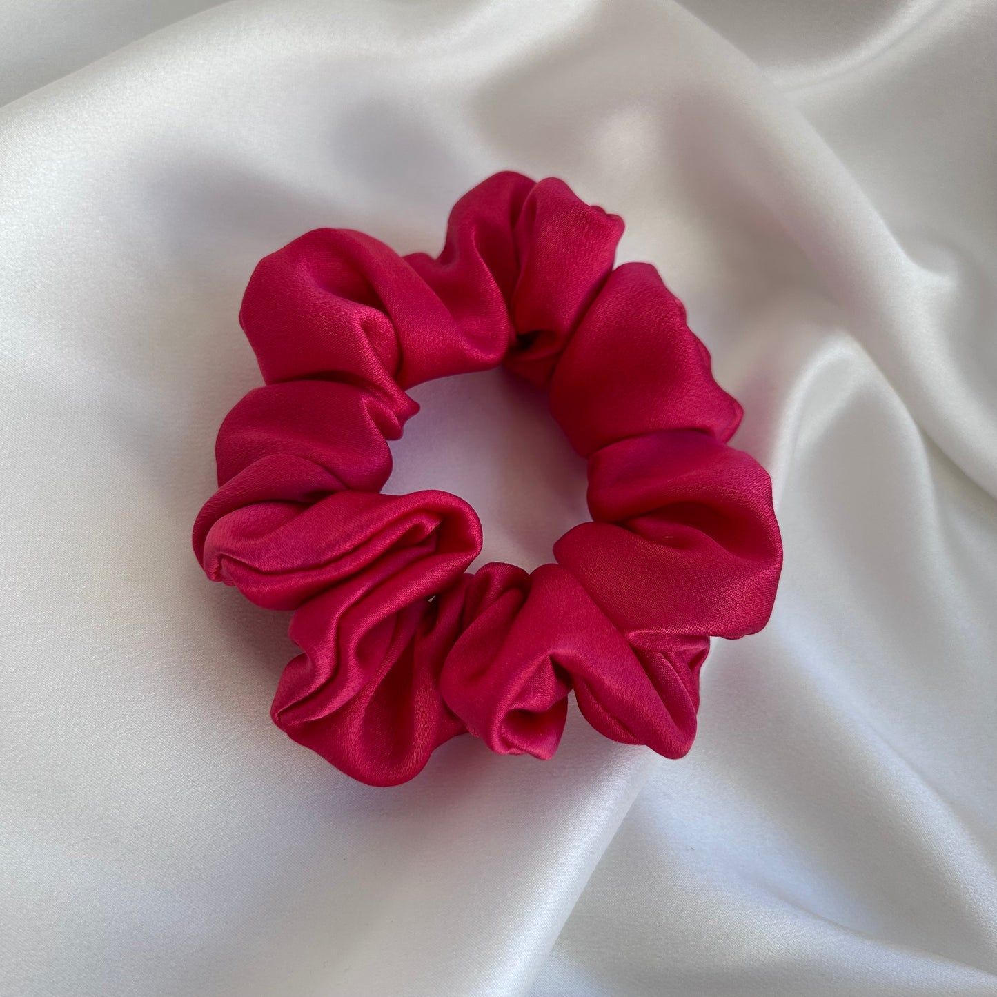 SCRUNCHIE CLÁSICO ROJO FRAMBUESA