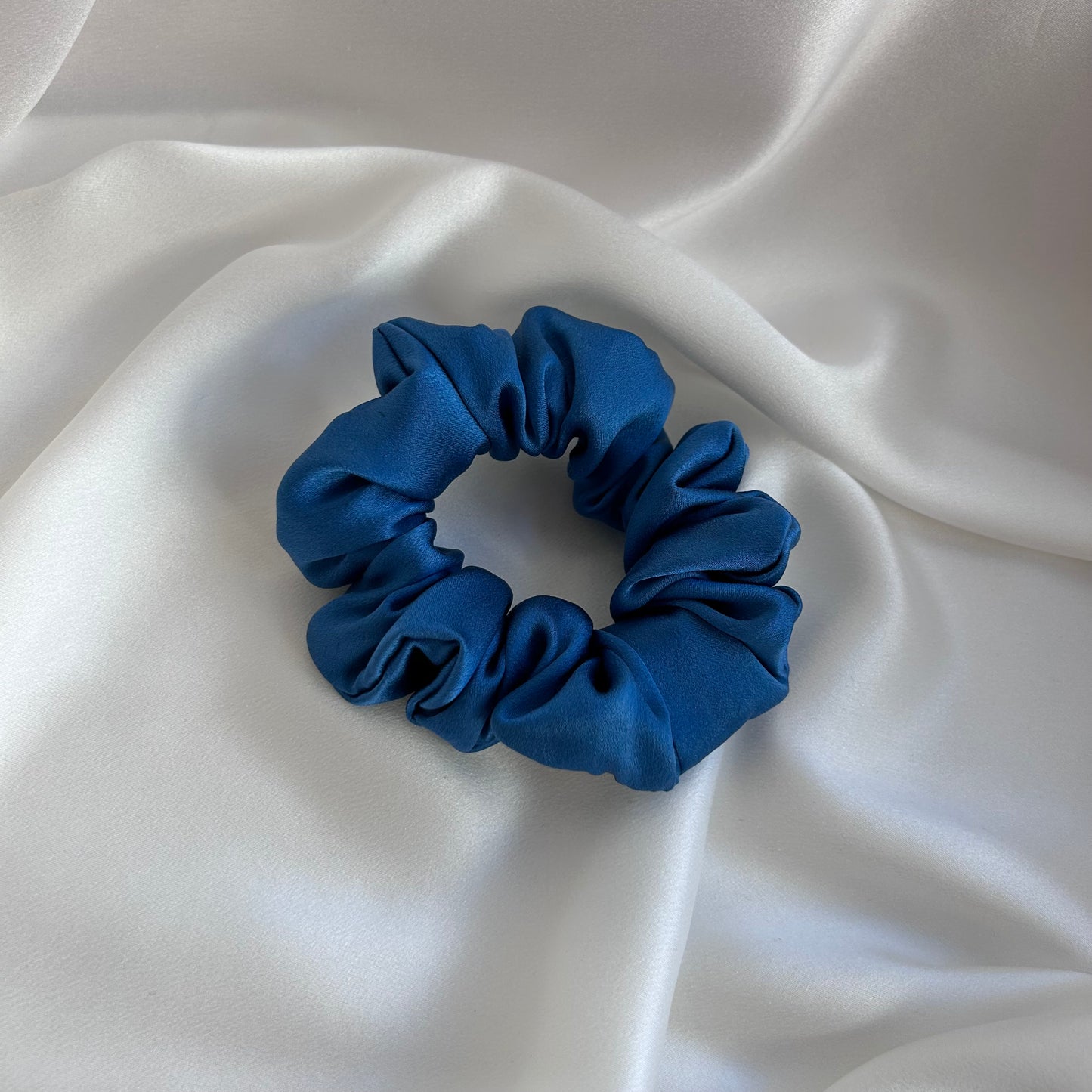 SCRUNCHIE CLÁSICO AZUL PATO