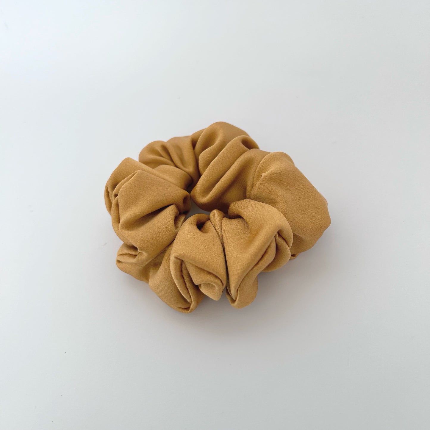 SCRUNCHIE CLÁSICO AMARILLO VICUÑA
