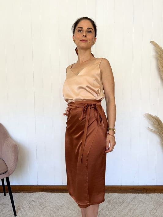 FALDA MIDI CRUZADA DE SEDA