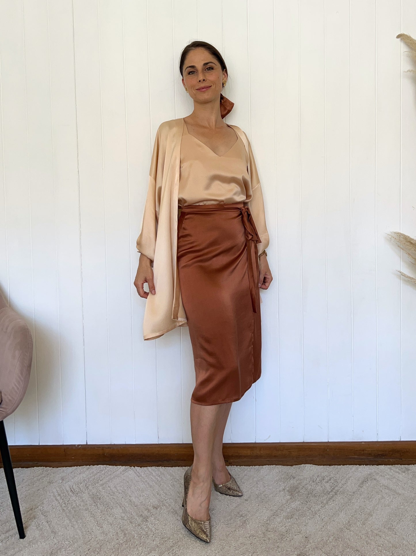 FALDA MIDI CRUZADA DE SEDA