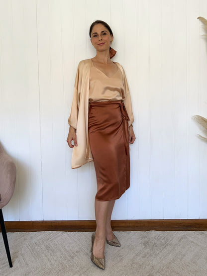 FALDA MIDI DE SEDA TERRACOTA