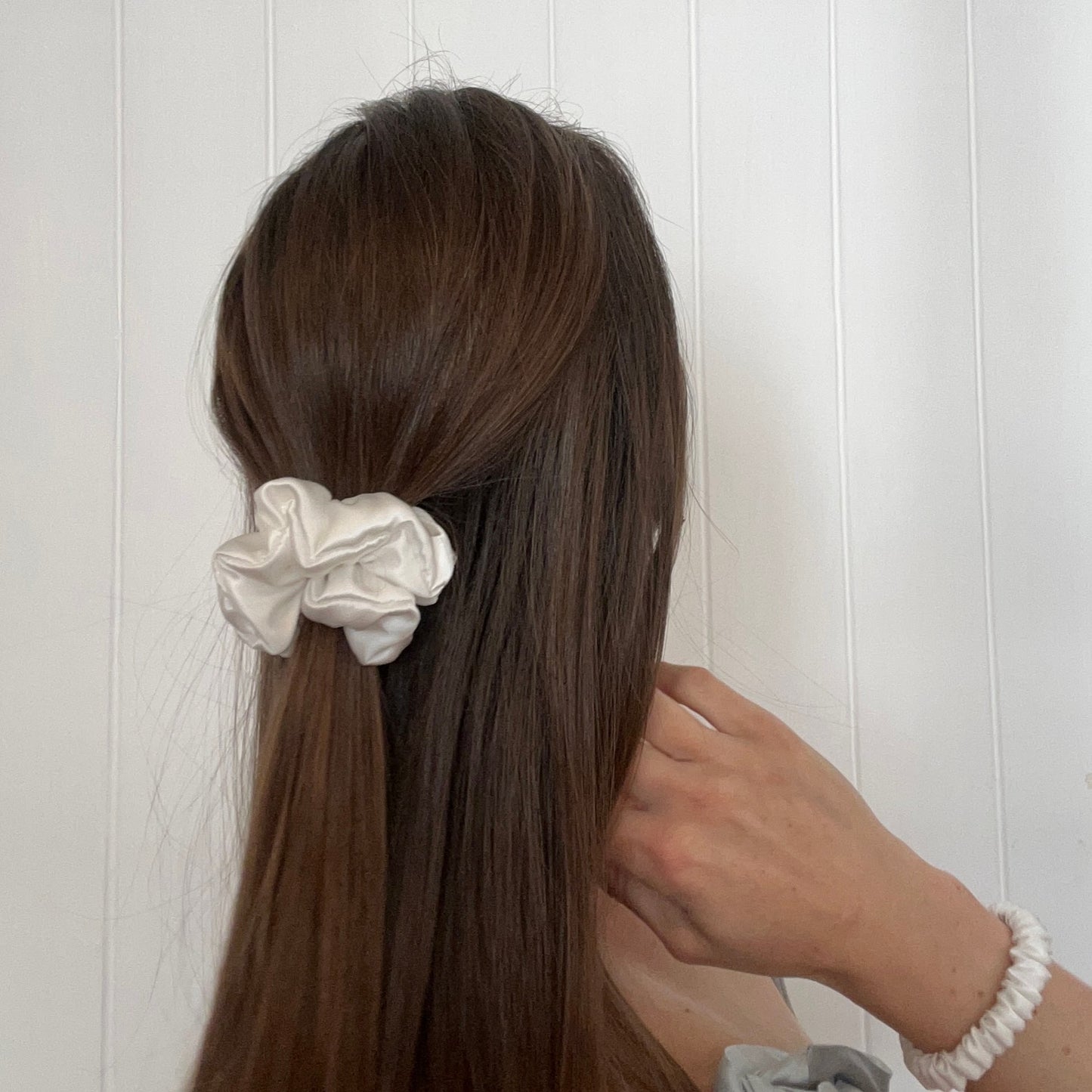 SCRUNCHIE CLÁSICO BLANCO